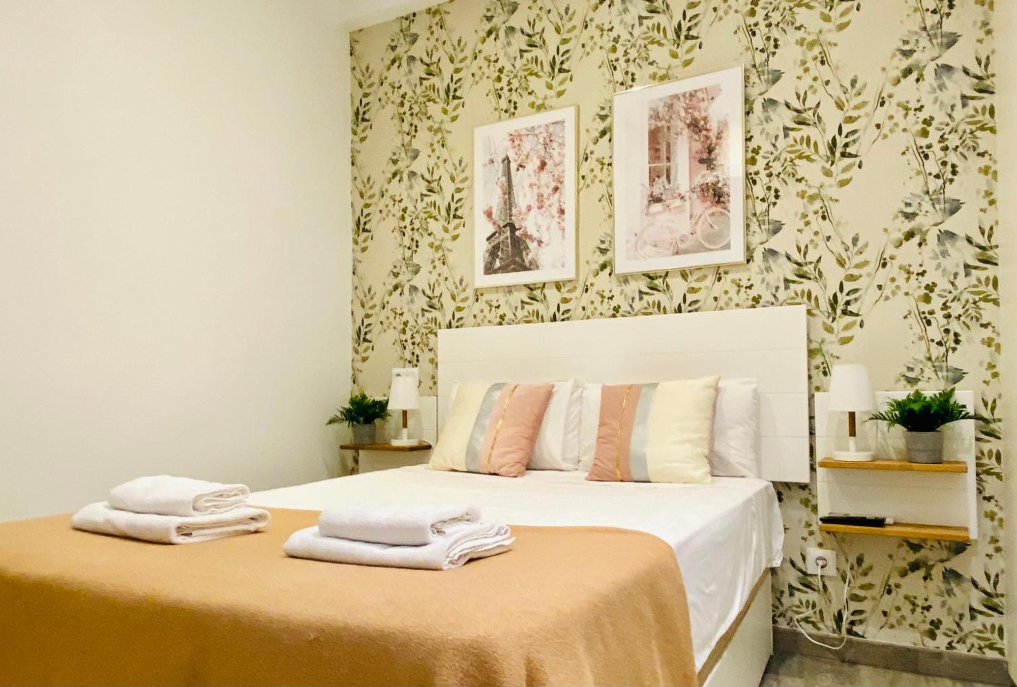 Chic Centro Malasana Madrid Exterior photo